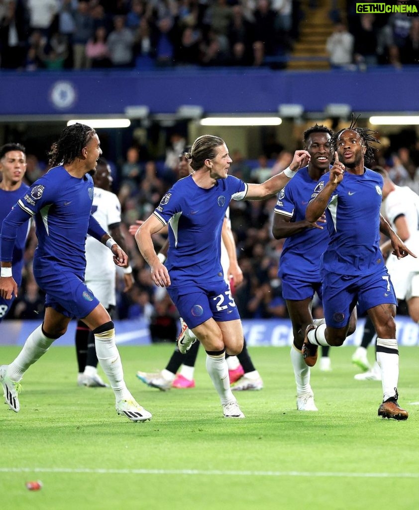Raheem Sterling Instagram - Just getting started 💨🔵 Stamford Bridge