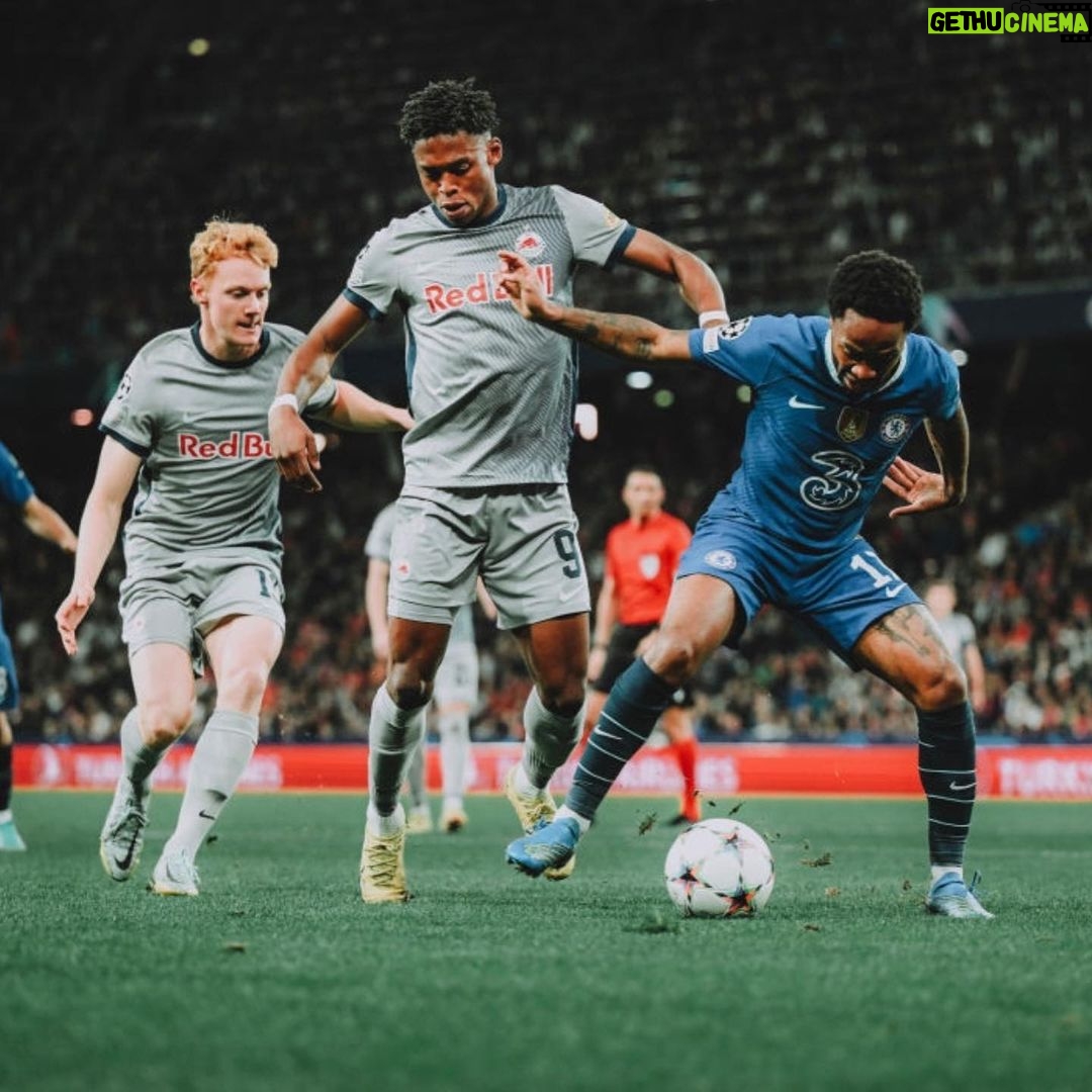 Raheem Sterling Instagram - Top performance and big away win to qualify 🔥 @chelseafc #TheMarathonContinues