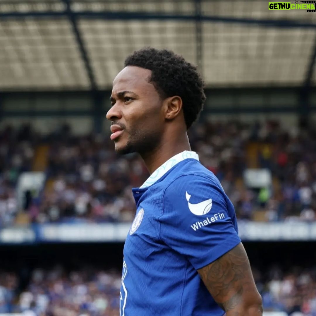 Raheem Sterling Instagram - Left it late but we never gave up @chelseafc 🙌🏾 Stamford Bridge