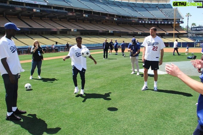 Raheem Sterling Instagram - Thank you for the warm LA welcome ☀️ @dodgers Dodger Stadium