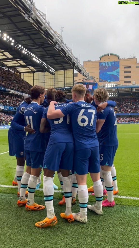 Raheem Sterling Instagram - Chop inside and finish! 💪 Stamford Bridge