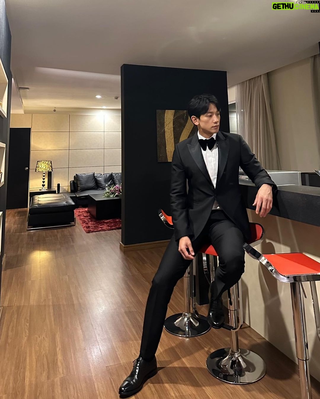 Rain Instagram - ๐๐๐๐๐๐์กฐ์์~#aiffaawards thx to my fans #cloud๐๐๐๐๐๋ง์ง๋ง ์์ฃผ ์๋ใ
