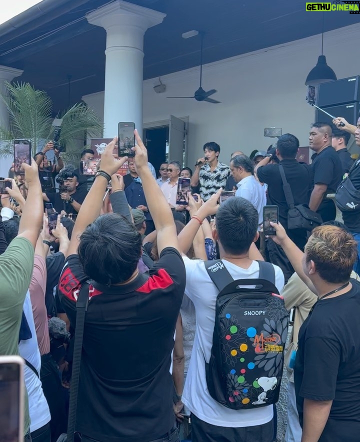 Rain Instagram - It was the best day ever!!!❤️🤟🏻🙏thx#malaysia#kuching#AIFFA