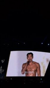 Rain Instagram - 오랜만에 우리 형과 함께 🔥🔥🔥🔥담엔 제 콘서트에도 와주세요 그나저나 신곡 내야 하는데…🤟🏻🤣#흠뻑쇼#rain#psy