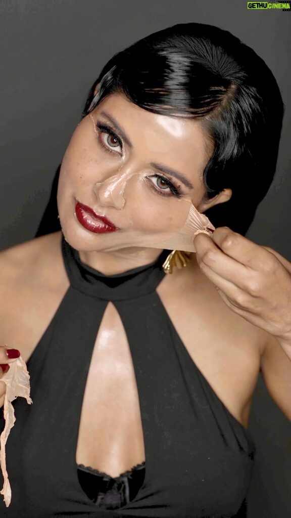 Raiza Wilson Instagram - BTS of transforming the beautiful @raizawilson with the iconic Glass Skin makeup inspired by @patmcgrathreal vision for @maisonmargiela. Muse-Actor: @raizawilson Makeup Artist: @thesamanthajagan Hair Stylist: @the_hair_beyond Videography: @v.s.anandhakrishna #samanthajagan #glassskin #makeup #celebrity #raizawilson #glamlook #hairstyle #festivallook #patmcgrath #maisonmargiela [Patmcgrath, Glass Skin, Makeup, Celebrity, Raiza Wilson, Glam Look, Hairstyle, Festival Look, FYP, Explore, Maison Margiela] Chennai, India