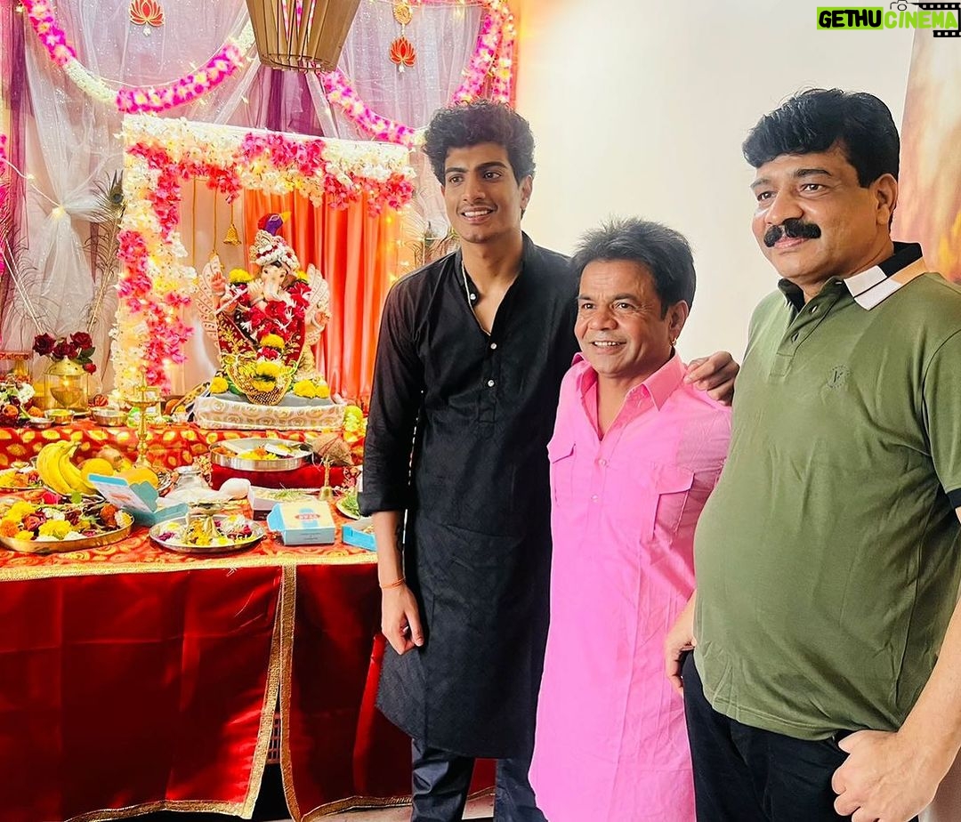 Rajpal Naurang Yadav Instagram - Bappa ki kripa sab par barasti rahe ! Ganpati Bappa Morya ! 🙏🏻