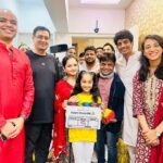 Rajpal Naurang Yadav Instagram - Team #KaamChaluHai ! @palash_muchhal @smriti_mandhana @gia_manek @kurangi_official_ @baselineventures @tuhinmishra75 @jafryrumy @parvez_cinematography_