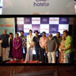Rajpal Naurang Yadav Instagram - Pop ka pata nai entertainment zaroor milega Pop Kaun mein 🤭 #HotstarSpecials #PopKaun - all episodes now streaming only on @disneyplushotstar @kunalkemmu @nupursanon @satishkaushik2178 @iam_johnylever @its_jamielever @farhadsamji @chunkypanday @saurabhshuklafilms @rajpalofficial @officialzakirhussain @zuber_zooby @toshisabri @shaaribsabri @tashabhambra @ashwinikalsekar @prithvizutshi @manujmittra @yamproduction1