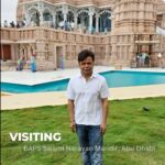 Rajpal Naurang Yadav Instagram - It was a beautiful and serene experience visiting the BAPS Swami Narayan Mandir in Abu Dhabi. Thank you to Swamiji for this enlightening visit and darshan. Hope to come again soon 🙏🏻☺️❤️