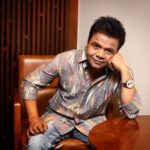 Rajpal Naurang Yadav Instagram - Iss baar caption aap hi bata do…📸 #rajpalyadav #instagood #instagram #picoftheday