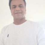 Rajpal Naurang Yadav Instagram - Starting this new page on Facebook as the old one was hacked and even after a year, Facebook could not restore it . So follow me and let’s restart this new journey on Facebook again! Link in Bio and here 👉🏻👉🏻 www.Facebook.com/theRajpalYadav #facebook #rajpalyadav #newpage