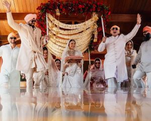 Rakul Preet Singh Instagram - I know it may be an overdose of wedding posts but it happens only once in a lifetime and it’s not over till I thank the people responsible for making our dream come true .. ❤️ 

Magic happens when visions align and This is an appreciation for @interfloraindia for turning our vision into a beautiful dreamland .. Thankyouuuu sooo much @chiragdengra @anujalunkadjoshi for making our most special moments even more special , for getting the tonality bang on , for making every corner look grand yet aesthetic , for capturing the vibe of each day ❤️❤️ 

Thnkyouuuu @palkanbadlani for getting them onboard and executing everything seamlessly . 
I can go on and on and on but for now let me just say that we are so happy that our dream day looked like a dream ❤️❤️