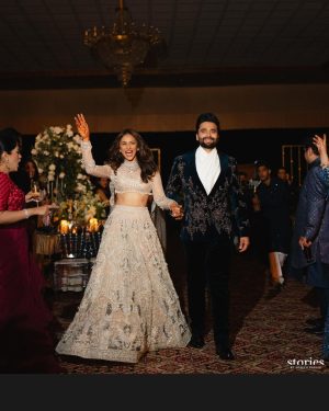 Rakul Preet Singh Instagram - A dreamy night 🖤 

Thnkyouuuu @falgunipeacock for creating the most magical outfit for a magical night 🖤 felt like a star shining bright 🖤