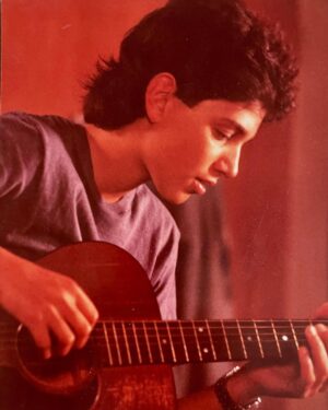 Ralph Macchio Instagram - #tbt #CROSSROADS 
The Burbank Studios ~ Columbia Pictures
#Blues #MartinGuitar #Accoustic #Lightnin’Boy