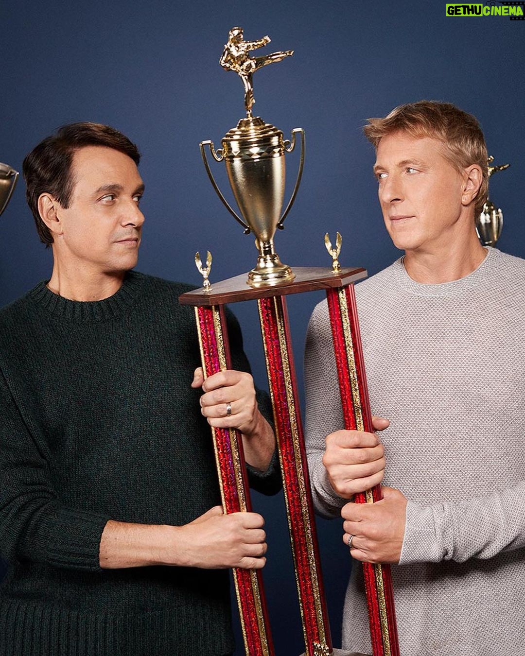 Ralph Macchio - 252.1K Likes - Fun times with @william_zabka for @entertainmentweekly digital cover shoot!
@cobrakaiseries ~ What a ride!! 🥋👊🏆🙌