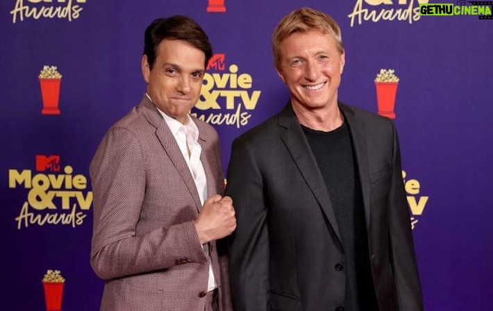 Ralph Macchio Instagram - Great times with @william_zabka presenting at the @mtv Movie and TV Awards! @cobrakaiseries @netflix #karatekid