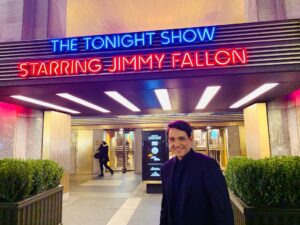 Ralph Macchio Instagram - TUNE IN TONIGHT! 
Always a blast with the great @jimmyfallon ! @cobrakaiseries loves The Tonight Show! 
#fallontonight #karatekid