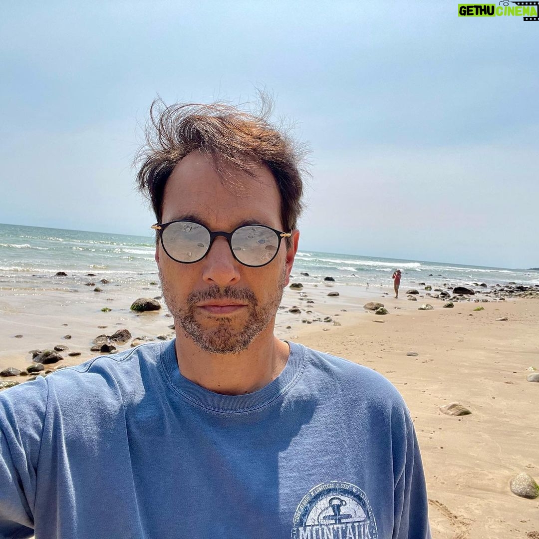 Ralph Macchio - 161.7K Likes - Summertime ☀️
and the livin is … 😎