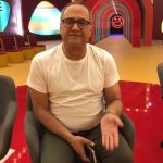 Rambod Javan Instagram - 🎥 خبر مهم لایو امشب: به‌زودی با لیگ قاتی‌بازی و شرکت‌کننده‌های خفن و بازی‌های خفن و برنامه‌های خفن، کنارتون هستیم🥳🤩🥳 #خندوانه #رامبد_جوان #قاتی‌_بازی