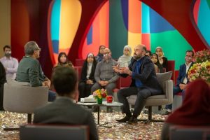Rambod Javan Instagram - برنامه دیشب خندوانه با حضور دکتر محمودی عزیز رو دیدین؟ چطور بود؟ 
کدوم بخشش رو بیشتر دوست داشتین؟ 

#خندوانه_فصل_هشتم