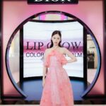 Ramida Jiranorraphat Instagram - Love Dior Addict Fashion Case limited edition with Dior addict new shades มีเฉดสีใหม่ และเคสแฟชั่นกูตูร์ limited ด้วย มาพร้อม Dior Addict Lip Glow เฉดสีใหม่ Poppy Coral เข้าไทยแล้วสีดีมากมาก ☺️ 💄วันนี้ - 28 มี.ค. ที่ Siam Paragon ชั้น M โซน Beauty Hall หรือช้อปก่อนใครได้เลยที่ shop.dior.co.th #DiorAddict #DiorMakeup #DiorBeauty @DiorBeauty