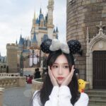 Ramida Jiranorraphat Instagram - ฝนตกเลยอดดูพลุ🥹 Tokyo Disneyland - 東京ディズニーランド