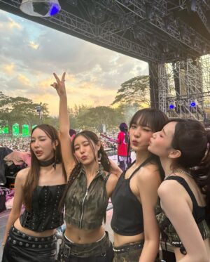 Ramida Jiranorraphat Instagram - Have so much fun today!
This will forever be in my memory 
Love u guys so much🤍
#bmmf13