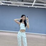 Ramida Jiranorraphat Instagram - 🧍🏻‍♀️