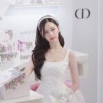 Ramida Jiranorraphat Instagram - Welcome to Miss Dior Blooming Bourdoir 🎀 Feel your fav scent miss dior blooming bouquet with limited edition makeup 👉🏻Thara Hall, Icon Siam today-16 oct #MissDior #DiorMakeup #DiorBeauty #DiorBeautylovers