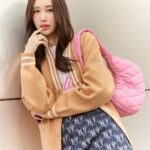 Ramida Jiranorraphat Instagram – Cuteness overload with a size of coolness.😎💕 #MLBQuiltedBags

Discover more at th.mlb-korea.com

#mlbthailand
#mlbcrewsth