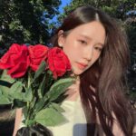 Ramida Jiranorraphat Instagram – Roses are red🥀