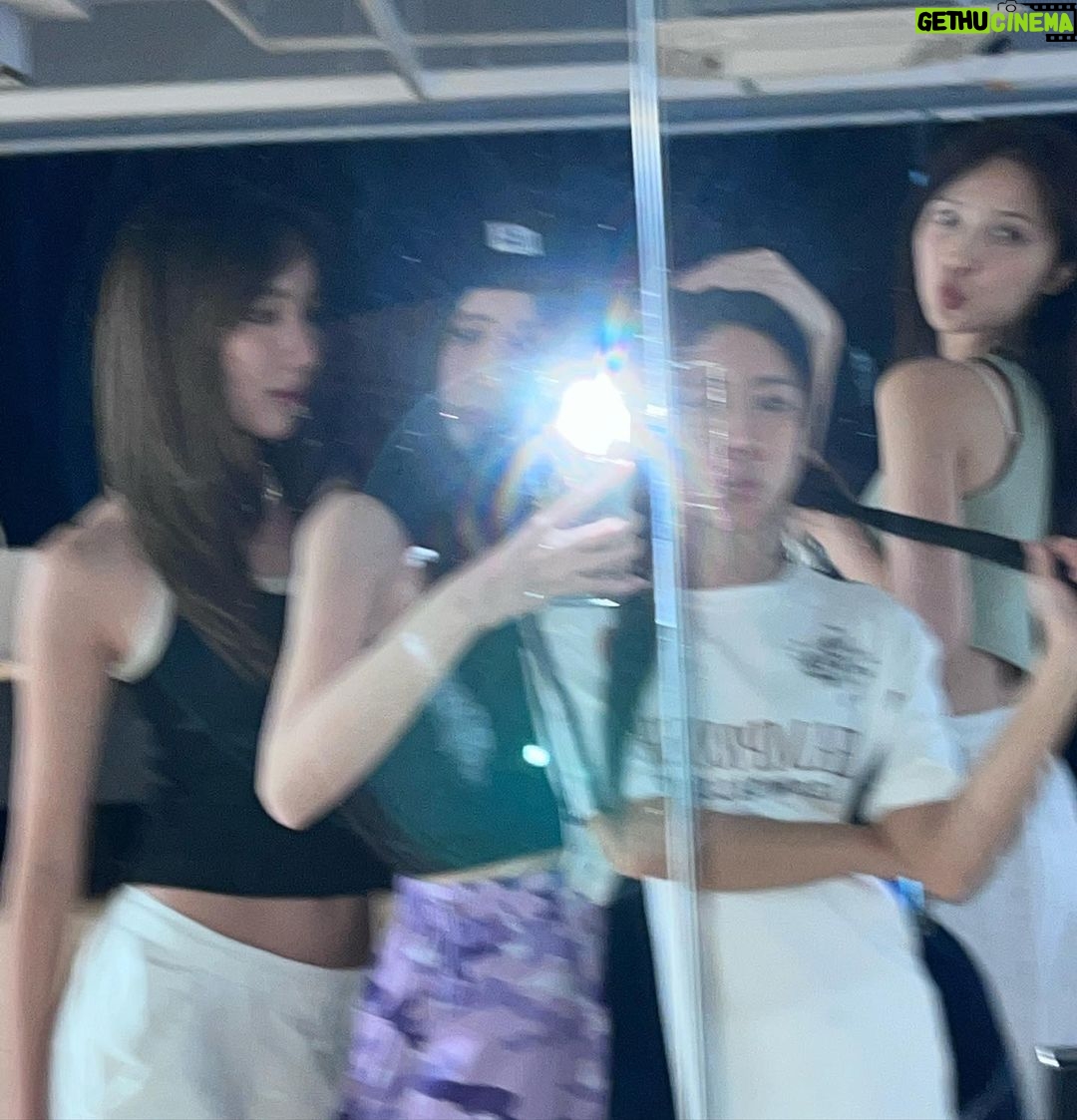 Ramida Jiranorraphat Instagram - Miss my girls🤍