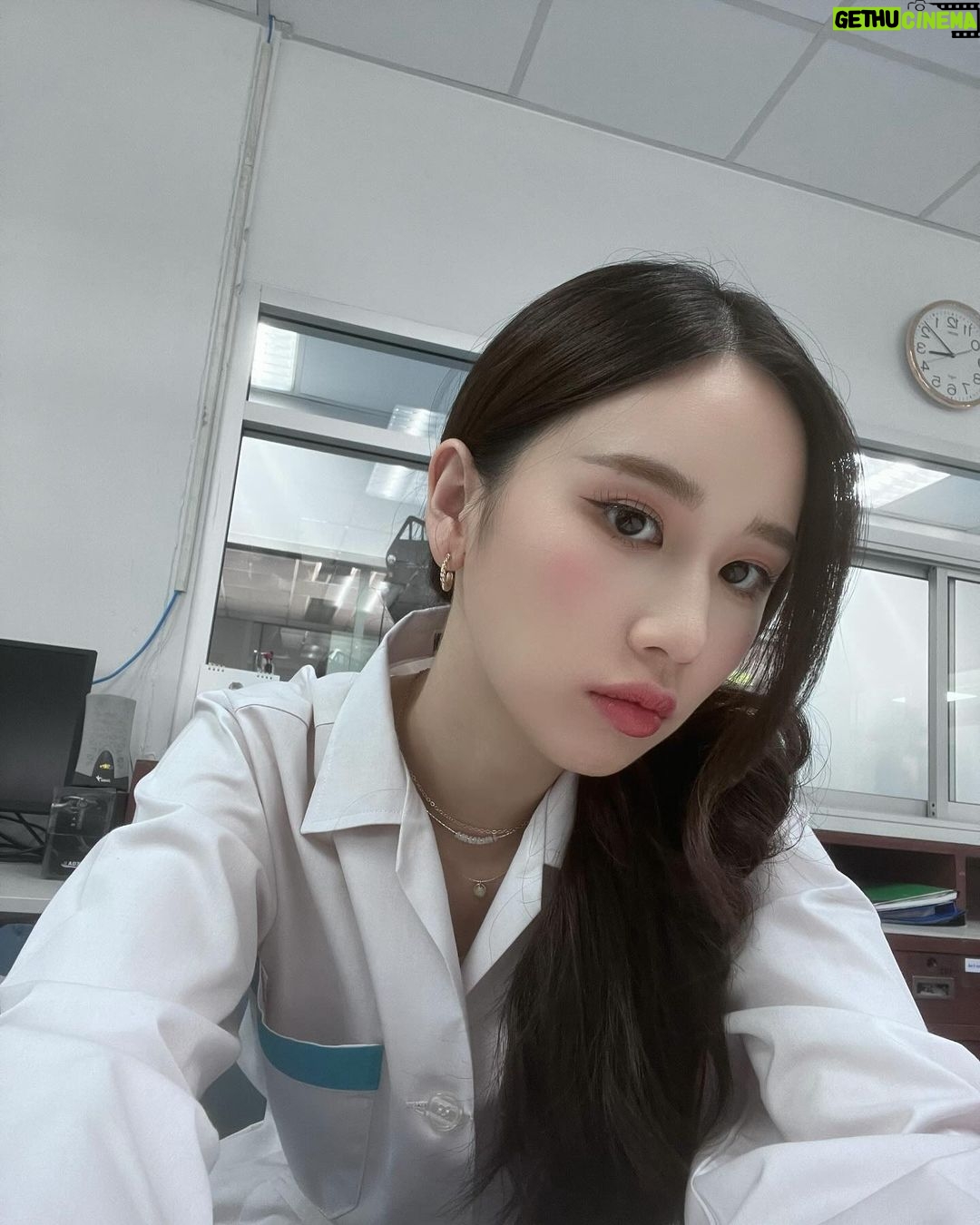 Ramida Jiranorraphat Instagram - Do you hate me?🤭