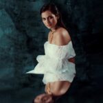 Ramya Pandian Instagram - Lost in the echoes of a blank stare … Photographer @imthefashionfellow Outfit @maddy9395 Jewelery @rajianand Makeup @makeupbyhemamalini @vurvesalon @vurvemakeupcouture Hair @kalpirai1333 @vurvemakeupcouture Studio @basement._studios #ramyapandian