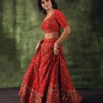 Ramya Pandian Instagram - Dancing to the rhythm of Navaratri, may your life be filled with the vibrant colors of love, joy, and prosperity. Happy Navaratri! 💃🏻🙏♥️ Photographer @imthefashionfellow Outfit @maddy9395 Jewelery @kirtilalsonline Makeup @makeupbyhemamalini @vurvesalon @vurvemakeupcouture Hair @kalpirai1333 @vurvemakeupcouture Studio @basement._studios #ramyapandian #navaratri #festivalseason #photoshoot