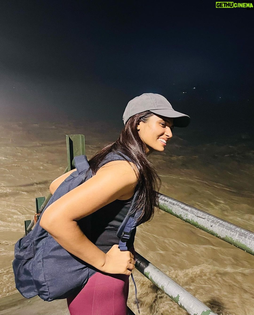 Ramya Pandian Instagram - Rishikesh, also known as Dheiva Bhoomi, has etched 21 unforgettable days in my heart. Mornings began with serene walks along the Ganges, where I’d dip my feet, offering heartfelt prayers to Ganga Ma, en route to the Shiva temple near the ashram. Each day brought new learnings, nourishing Satvik meals, and evenings graced by the enchanting Ganga Aarti. Nature walks infused with tranquility, and the constant sound of the Ganga Ma’s waters provided a meditative backdrop. Rishikesh, you have my ♥️,and I promise to return soon to this land of positivity and peace. 🌅🕉️ #rishikesh #positivevibes #ganges #artofliving #peace #yoga