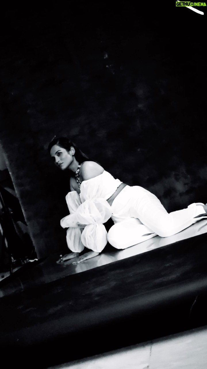 Ramya Pandian Instagram - Coming soon… Photographer @imthefashionfellow Outfit @zamoraathelabel @maddy9395 Jewelery @kirtilalsonline @rajianand Makeup @makeupbyhemamalini @vurvesalon Hair @kalpirai1333 Studio @basement._studios