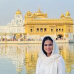 Ramya Pandian Instagram – Basking in the divine glow of the Golden Temple, where every step feels like a golden blessing. 🙏✨ 

#goldentemple #amritsar #blessings Amritsar Golden Temple