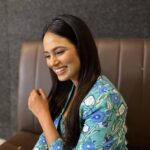 Ramya Pandian Instagram - Fusing style with sass and sweetness 😎🤩