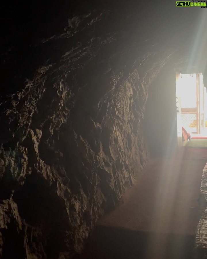 Ramya Pandian Instagram - Immersed in the serenity of Vashishta Guha, Rishikesh. Sharing glimpses of my first cave meditation experience, where the ancient echoes guide the soul to inner peace… #rishikesh #cavemeditation #vashitaguha #soulfuljourney Vashishtha Gufa