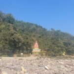 Ramya Pandian Instagram - Immersed in the serenity of Vashishta Guha, Rishikesh. Sharing glimpses of my first cave meditation experience, where the ancient echoes guide the soul to inner peace… #rishikesh #cavemeditation #vashitaguha #soulfuljourney Vashishtha Gufa