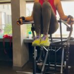 Ramya Subramanian Instagram – Sore today, Strong tomorrow……and maybe a little whiny in between !😉🎯💪🏻 

(PS- The best thing to do especially when things don’t go our way 🙁)

#MondayWorkout