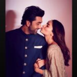 Ranbir Kapoor Instagram - BIG DAY for #Ranbiralia 💞 #6nov #AliaBhatt and #RanbirKapoor welcome their 1st child, a baby girl ✨