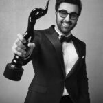 Ranbir Kapoor Instagram - #RanbirKapoor won the award for Best Actor in a Leading Role (Male) for #Animal at the 69th #HyundaiFilmfareAwards2024 with #GujaratTourism.📸🥂
