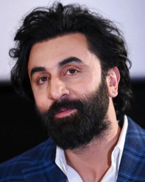 Ranbir Kapoor Instagram - One word for this look🔥

#RanbirKapoor #Ranbir #redseafilmfestival