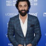 Ranbir Kapoor Instagram - One word for this look🔥 #RanbirKapoor #Ranbir #redseafilmfestival