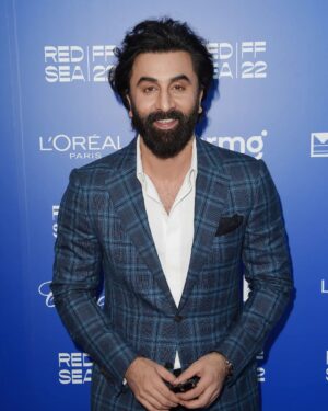 Ranbir Kapoor Instagram - One word for this look🔥

#RanbirKapoor #Ranbir #redseafilmfestival