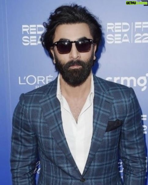 Ranbir Kapoor Instagram - One word for this look🔥 #RanbirKapoor #Ranbir #redseafilmfestival