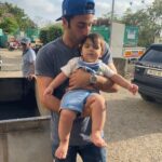 Ranbir Kapoor Instagram - Shiva with the baby who played little Shiva.🫶🏻 #RanbirKapoor • #Brahmastra