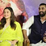 Ranbir Kapoor Instagram - Ranbir Kapoor & Alia Bhatt in Ahmedabad today. 💛 #Brahmastra #ranbirkapoor #aliabhatt #Ranbiralia